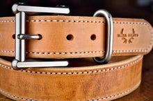 Load image into Gallery viewer, Wild West Gun Belt - Macks Belts™
